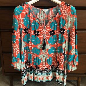 Crown and Ivy Peasant Top 3X